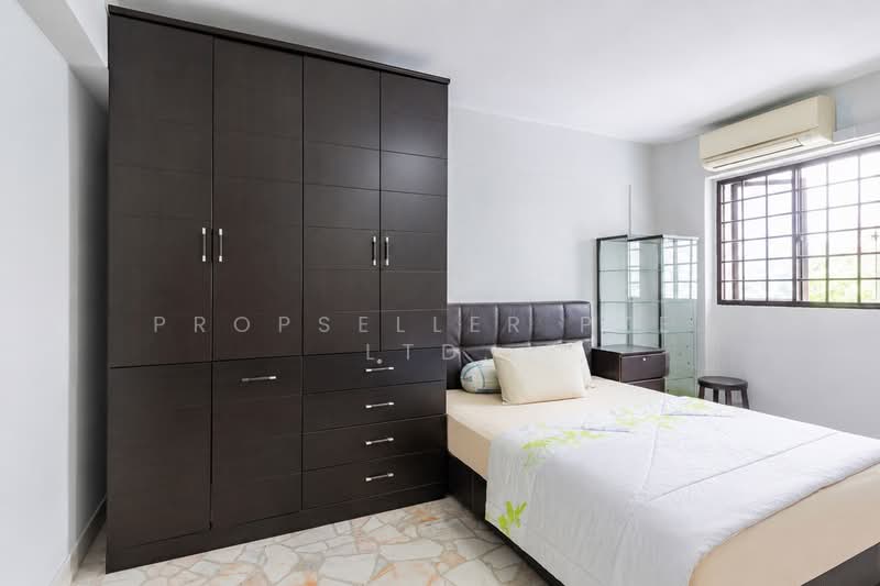 306 Jurong East Street 32, 306 Jurong East Street 32, 3 Bedrooms, 1,012 sqft, HDB Flat For Sale, by ADNIX LIU, 500139263 - Bedroom - PropertyGuru.com.sg