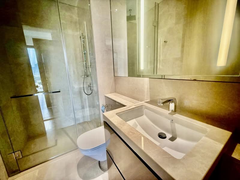 Klimt Cairnhill, 71 Cairnhill Road, 2 Bedrooms, 893 sqft, Condominium For Sale, by Jeslyn Lim 林瑞香, 500139273 - Bathroom - PropertyGuru.com.sg