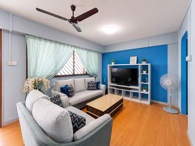 868 Yishun Street 81, 868 Yishun Street 81, 3 Bedrooms, 904 sqft, HDB Flat For Sale, by Gina Tow, 500139283 - Living Room - PropertyGuru.com.sg