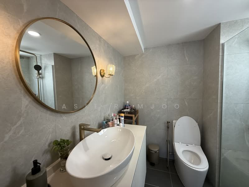 Melville Park, 12 Simei Street 1, 3 Bedrooms, 1,302 sqft, Apartment For Sale, by Asif Ramjoo, 500139303 - Bathroom - PropertyGuru.com.sg