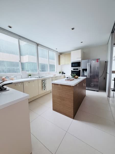 Scotts Highpark, 45 Scotts Road, 4 Bedrooms, 3,466 sqft, Condominium For Sale, by Valerie Ling, 500139305 - Kitchen - PropertyGuru.com.sg