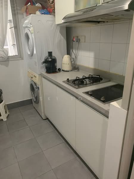 The Nexus, 951 Bukit Timah Road, 2 Bedrooms, 947 sqft, Condominium For Rent, by Sky Toh, 500139307 - Kitchen - PropertyGuru.com.sg