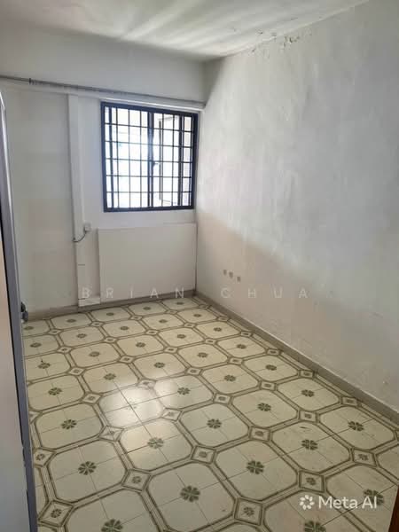 182 Ang Mo Kio Avenue 5, 182 Ang Mo Kio Avenue 5, 2 Bedrooms, 732 sqft, HDB Flat For Sale, by Brian Chua, 500139328 - Master bedroom - PropertyGuru.com.sg