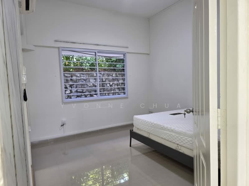 Pasir Panjang Court, 25 Pasir Panjang Close, 3 Bedrooms, 1,334 sqft, Apartment For Rent, by Yvonne Chua, 500139347 - Bedroom - PropertyGuru.com.sg