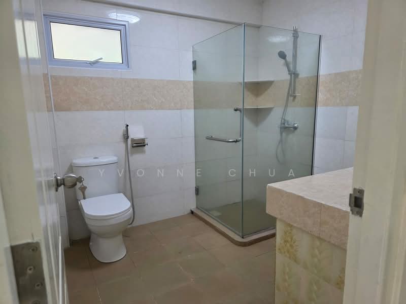 Pasir Panjang Court, 25 Pasir Panjang Close, 3 Bedrooms, 1,334 sqft, Apartment For Rent, by Yvonne Chua, 500139347 - Bathroom - PropertyGuru.com.sg