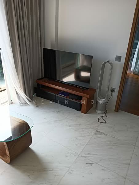 Suites at Orchard, 38 Handy Road, 2 Bedrooms, 614 sqft, Condominium For Rent, by Vevin Mok, 500139386 - Living Room - PropertyGuru.com.sg