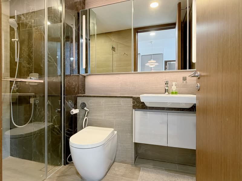 Parc Esta, 910 Sims Avenue, 2 Bedrooms, 721 sqft, Condominium For Sale, by Patrick Low 罗俊强, 500139390 - Bathroom - PropertyGuru.com.sg