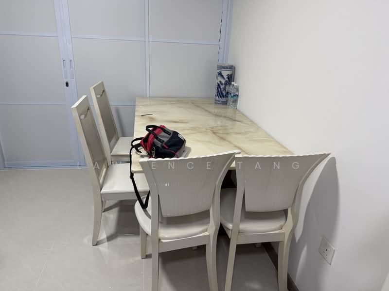 227C Bartley Walk, 227C Bartley Walk, Room Rental, 150 sqft, HDB Flat For Rent, by Lawrence Tang, 500139398 - Dining Room - PropertyGuru.com.sg