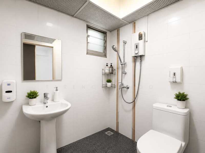 471B Upper Serangoon Crescent, 471B Upper Serangoon Crescent, 3 Bedrooms, 990 sqft, HDB Flat For Sale, by Terence Choo, 500139405 - Common Bathroom - PropertyGuru.com.sg