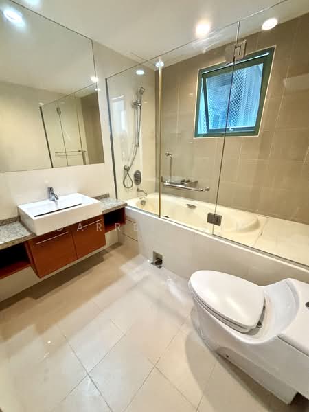 The Quayside, 60 Robertson Quay, 2 Bedrooms, 1,130 sqft, Apartment For Sale, by Darrell Sim, 500139408 - Bathroom - PropertyGuru.com.sg