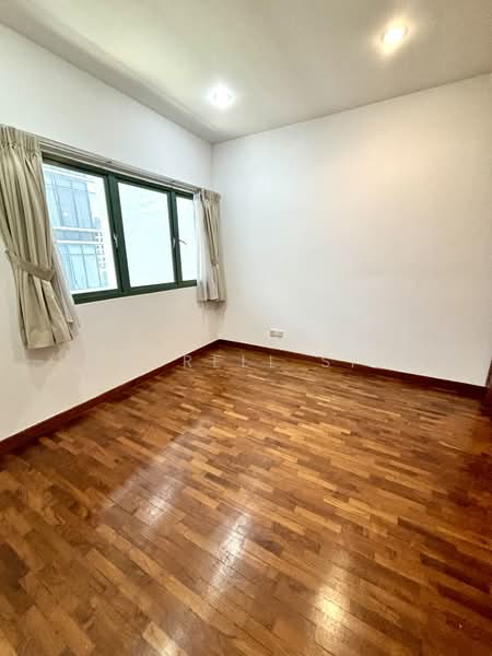 The Quayside, 60 Robertson Quay, 2 Bedrooms, 1,130 sqft, Apartment For Sale, by Darrell Sim, 500139408 - Common Bedroom - PropertyGuru.com.sg
