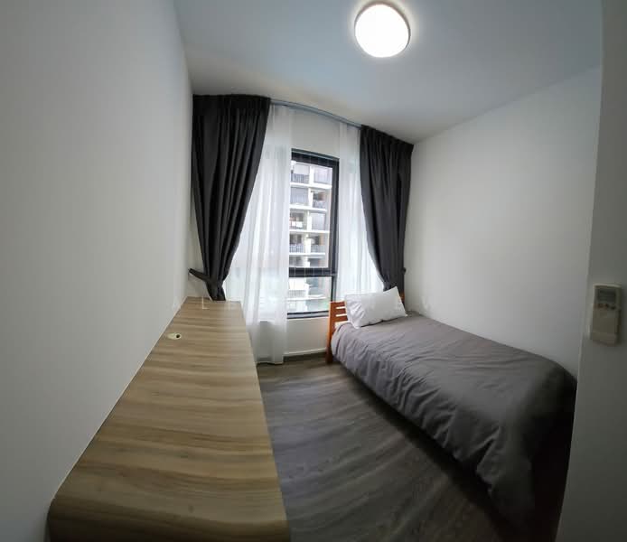 The Brownstone, 158 Canberra Drive, Room Rental, 180 sqft, Executive Condominium For Rent, by Albert New, 500139427 - Bedroom - PropertyGuru.com.sg