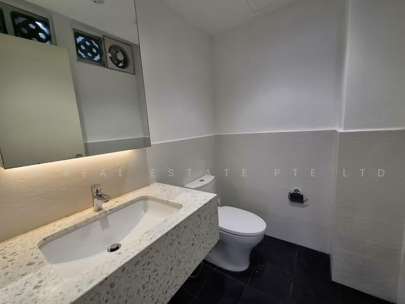 Craig Road, 8 Craig Road, 1,350 sqft, Office For Rent, by 8M Leasing Team, 500139430 - Bathroom - CommercialGuru.com.sg