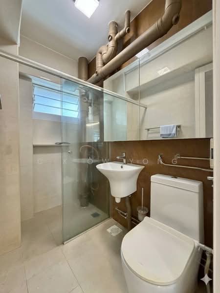 171 Lorong 1 Toa Payoh, 171 Lorong 1 Toa Payoh, 3 Bedrooms, 1,335 sqft, HDB Flat For Sale, by C K Ow Yong, 500139431 - Bathroom - PropertyGuru.com.sg