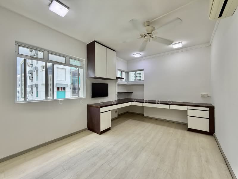 171 Lorong 1 Toa Payoh, 171 Lorong 1 Toa Payoh, 3 Bedrooms, 1,335 sqft, HDB Flat For Sale, by C K Ow Yong, 500139431 - Study - PropertyGuru.com.sg