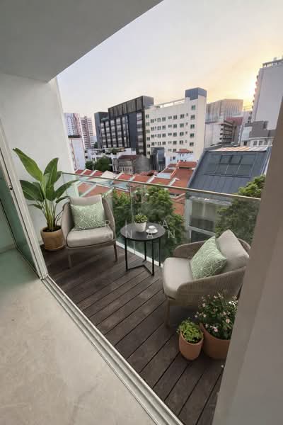 Parc Emily, 15 Mount Emily Road, 2 Bedrooms, 904 sqft, Condominium For Rent, by Rita Danani, 500139435 - Balcony - PropertyGuru.com.sg