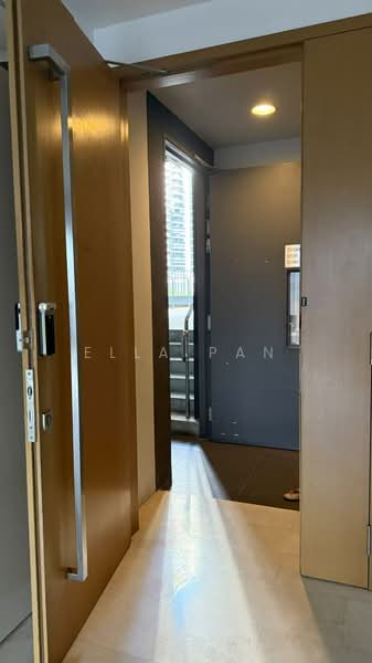 Alex Residences, 28 Alexandra View, 2 Bedrooms, 678 sqft, Apartment For Rent, by Ella Pan, 500139447 - Entrance - PropertyGuru.com.sg
