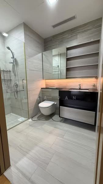 Alex Residences, 28 Alexandra View, 2 Bedrooms, 678 sqft, Apartment For Rent, by Ella Pan, 500139447 - Bathroom - PropertyGuru.com.sg