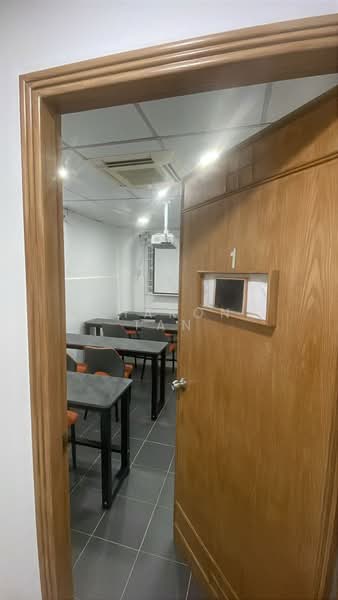 725 Ang Mo Kio Ave 6, Avenue 6, 250 sqft, Shop / Shophouse For Rent, by Sharon Tan, 500139449 - Study - CommercialGuru.com.sg