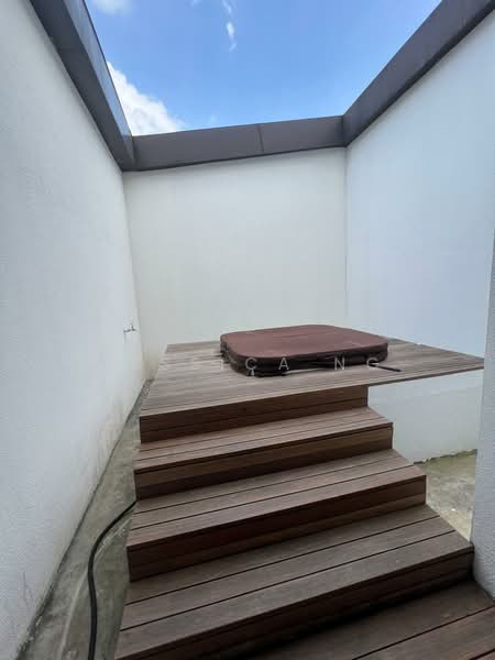 Lloyd SixtyFive, 65 Lloyd Road, 2 Bedrooms, 1,980 sqft, Condominium For Rent, by Jessica Ng, 500139453 - Exterior - PropertyGuru.com.sg