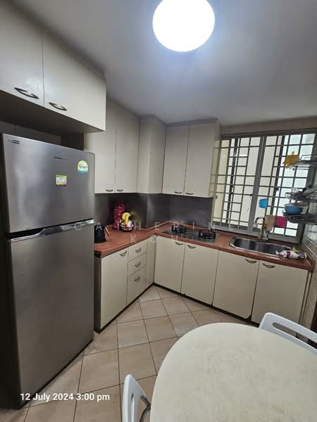 Parc Vista, 450 Corporation Road, Room Rental, 100 sqft, Condominium For Rent, by Catherine Koh, 500139456 - Kitchen - PropertyGuru.com.sg