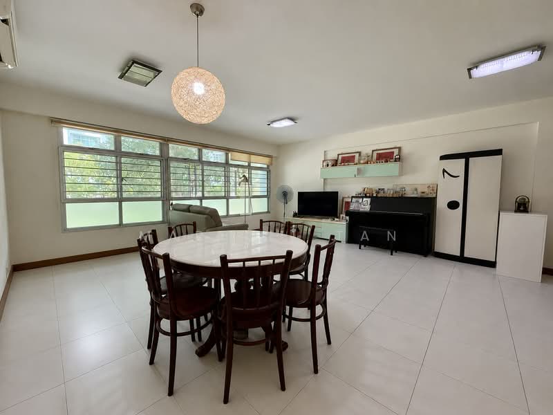 207B Punggol Place, 207B Punggol Place, 3 Bedrooms, 1,205 sqft, HDB Flat For Sale, by Marbell Tan, 500139476 - Living Room - PropertyGuru.com.sg