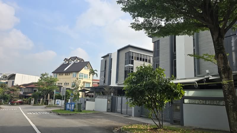 Kovan MRT Prime Detached House, , 5 Bedrooms, 5,600 sqft, Detached House For Sale, by Clifton Ching, 500139487 - Exterior - PropertyGuru.com.sg