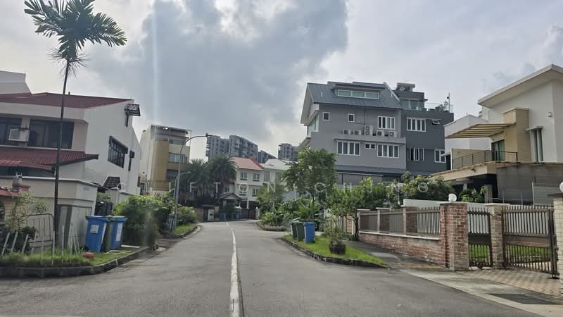 Kovan MRT Prime Detached House, , 5 Bedrooms, 5,600 sqft, Detached House For Sale, by Clifton Ching, 500139487 - Exterior - PropertyGuru.com.sg