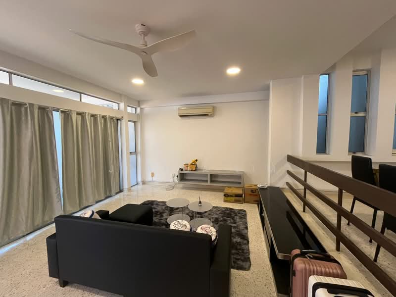 Large Size Common & En-Suite Rooms For Rent in Semi-Detached House, , Room Rental, 150 sqft, Semi-Detached House For Rent, by Joshua Lim, 500139488 - PropertyGuru.com.sg