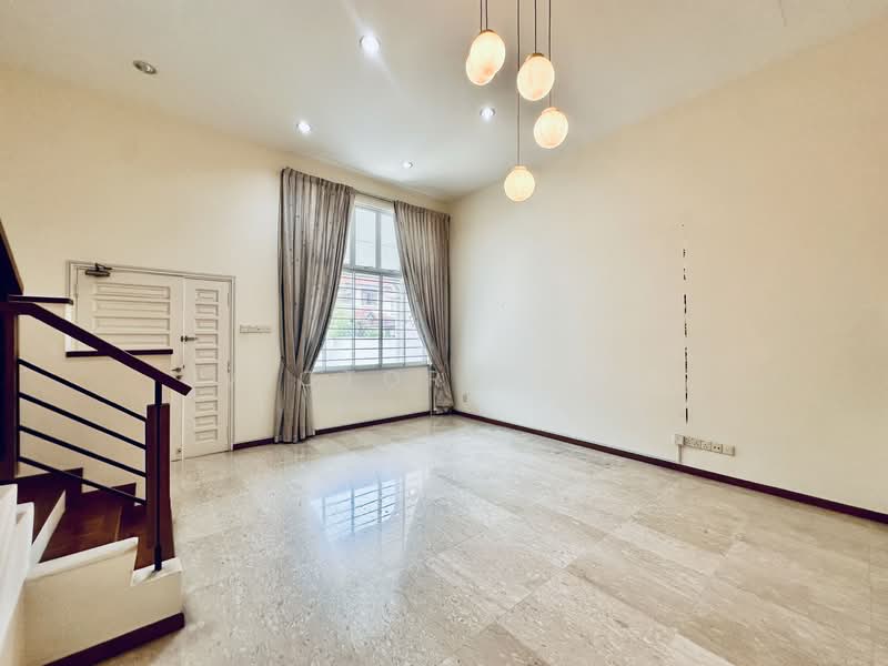 Tai Hwan Park, Tai Hwan Drive, 5 Bedrooms, 2,400 sqft, Terraced House For Sale, by Victor Seah, 500139490 - Level 1- High Ceiling Living Room - PropertyGuru.com.sg