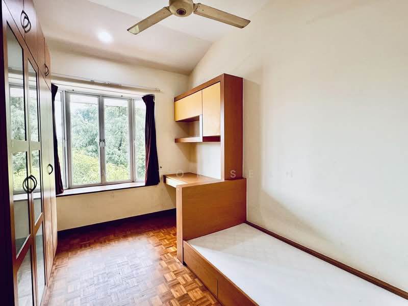 Tai Hwan Park, Tai Hwan Drive, 5 Bedrooms, 2,400 sqft, Terraced House For Sale, by Victor Seah, 500139490 - Level 3 - Common Bedroom 3 - PropertyGuru.com.sg