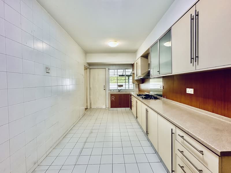 Tai Hwan Park, Tai Hwan Drive, 5 Bedrooms, 2,400 sqft, Terraced House For Sale, by Victor Seah, 500139490 - Level 1 - Kitchen - PropertyGuru.com.sg