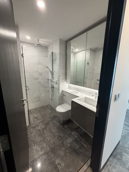 Midtown Bay, 120 Beach Road, 3 Bedrooms, 1,324 sqft, Condominium For Rent, by Jeremy Tan, 500139493 - Bathroom - PropertyGuru.com.sg
