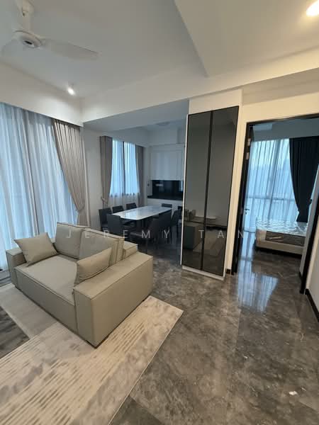 Midtown Bay, 120 Beach Road, 3 Bedrooms, 1,324 sqft, Condominium For Rent, by Jeremy Tan, 500139493 - Living Room - PropertyGuru.com.sg