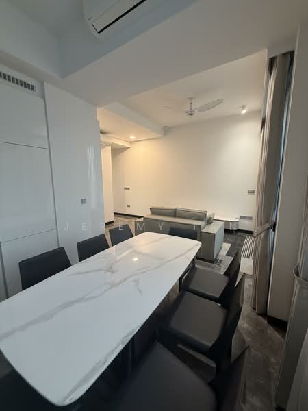 Midtown Bay, 120 Beach Road, 3 Bedrooms, 1,324 sqft, Condominium For Rent, by Jeremy Tan, 500139493 - Living Room - PropertyGuru.com.sg