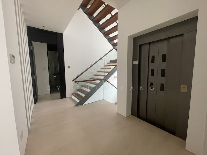 chancery lane bungalow, Chanery Lane, 5 Bedrooms, 6,000 sqft, Bungalow House For Rent, by Cynthia Pang, 500139497 - Corridor - PropertyGuru.com.sg