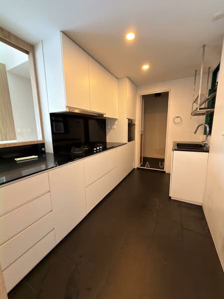 Thomson 800, 798 Thomson Road, 3 Bedrooms, 1,625 sqft, Condominium For Rent, by Adele Lau, 500139498 - Kitchen - PropertyGuru.com.sg