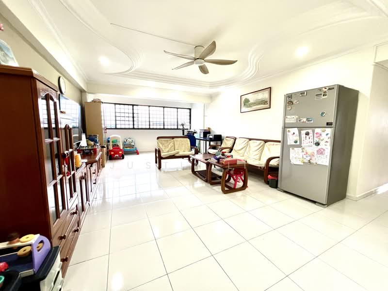 716 Bedok Reservoir Road, 716 Bedok Reservoir Road, 4 Bedrooms, 1,539 sqft, HDB Flat For Sale, by Justin Lim, 500139501 - Living Room - PropertyGuru.com.sg