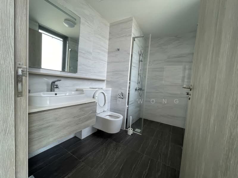 The Alps Residences, Tampines Avenue 10, 2 Bedrooms, 700 sqft, Condominium For Sale, by Richard Wong, 500139503 - Bathroom - PropertyGuru.com.sg