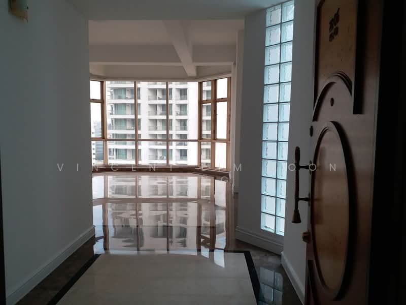 Leonie Condotel, 2 Leonie Hill Road, 4 Bedrooms, 2,980 sqft, Condominium For Rent, by Vincent Lim Boon Seng, 500139512 - Living Room - PropertyGuru.com.sg