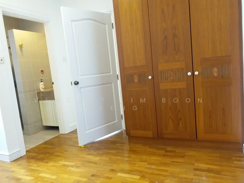 Leonie Condotel, 2 Leonie Hill Road, 4 Bedrooms, 2,980 sqft, Condominium For Rent, by Vincent Lim Boon Seng, 500139512 - Bedroom #3 - PropertyGuru.com.sg