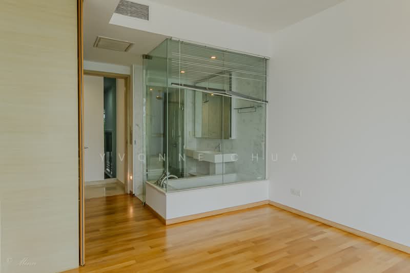 The Azure, 201 Ocean Drive, 3 Bedrooms, 1,690 sqft, Condominium For Rent, by Yvonne Chua, 500139513 - Bathroom - PropertyGuru.com.sg