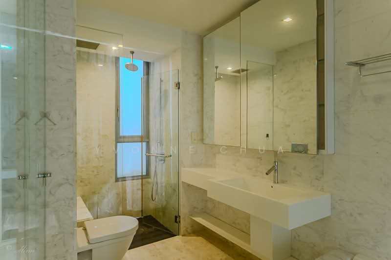 The Azure, 201 Ocean Drive, 3 Bedrooms, 1,690 sqft, Condominium For Rent, by Yvonne Chua, 500139513 - Bathroom - PropertyGuru.com.sg