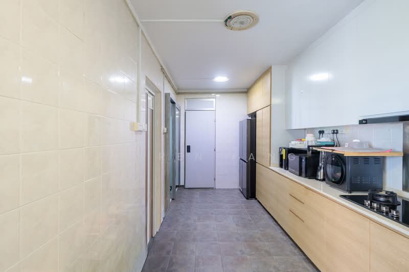 667C Jurong West Street 65, 667C Jurong West Street 65, 3 Bedrooms, 1,184 sqft, HDB Flat For Sale, by Darren Yang, 500139519 - Kitchen - PropertyGuru.com.sg