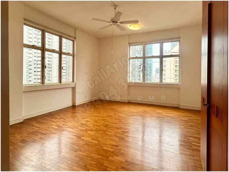 Leonie Condotel, 2 Leonie Hill Road, 4 Bedrooms, 2,715 sqft, Condominium For Rent, by Ario Kusumo, 500139559 - Junior Master Bedroom - PropertyGuru.com.sg