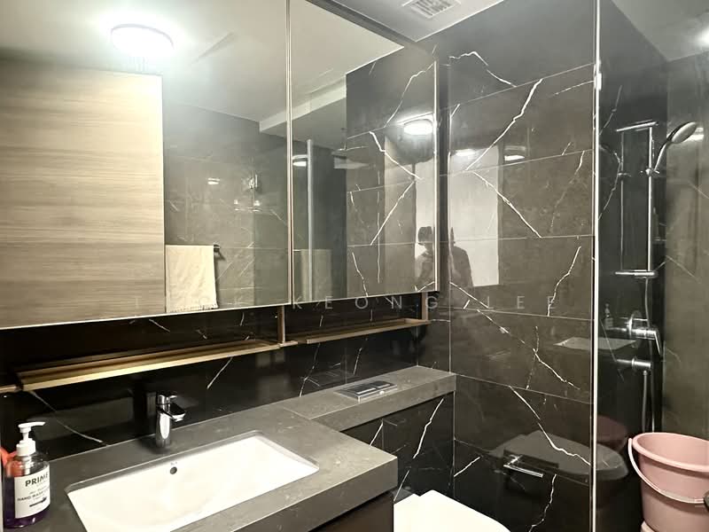The Florence Residences, 97 Hougang Avenue 2, 1 Bedroom, 484 sqft, Condominium For Rent, by Tuck Keong Lee, 500139565 - Bathroom - PropertyGuru.com.sg