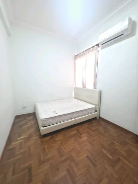 Azalea Park Condo, 2 Flora Road, 4 Bedrooms, 1,507 sqft, Condominium For Rent, by Leng Propnex, 500139577 - PropertyGuru.com.sg