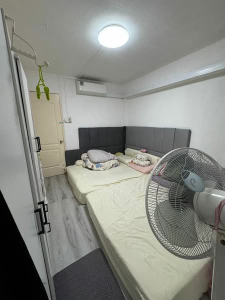 331 Ang Mo Kio Avenue 1, 331 Ang Mo Kio Avenue 1, 2 Bedrooms, 732 sqft, HDB Flat For Rent, by CLeo Leo, 500139579 - Bedroom - PropertyGuru.com.sg