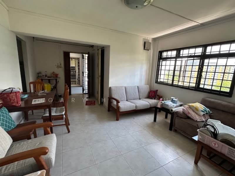 351 Ang Mo Kio Street 32, 351 Ang Mo Kio Street 32, 3 Bedrooms, 1,022 sqft, HDB Flat For Sale, by Gary H S Chua, 500139598 - Living Room - PropertyGuru.com.sg