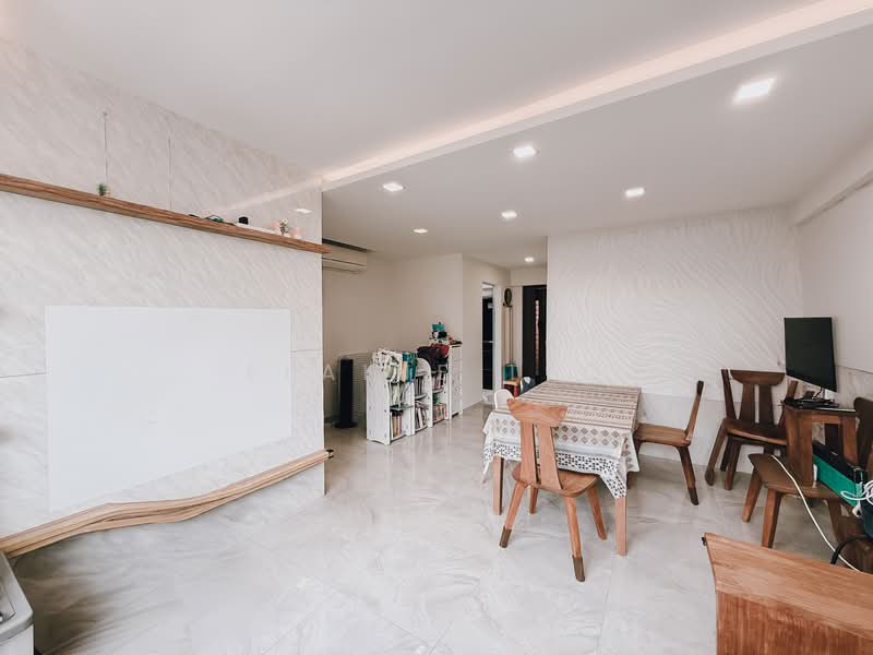 110A Depot Road, 110A Depot Road, 3 Bedrooms, 990 sqft, HDB Flat For Sale, by Elaine Teo, 500139607 - Living Room - PropertyGuru.com.sg